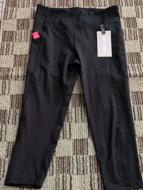Marika Pants - Marika Black Capri Leggings with Wide Waistband And Cell Phone Pocket 🖤🖤🖤🖤